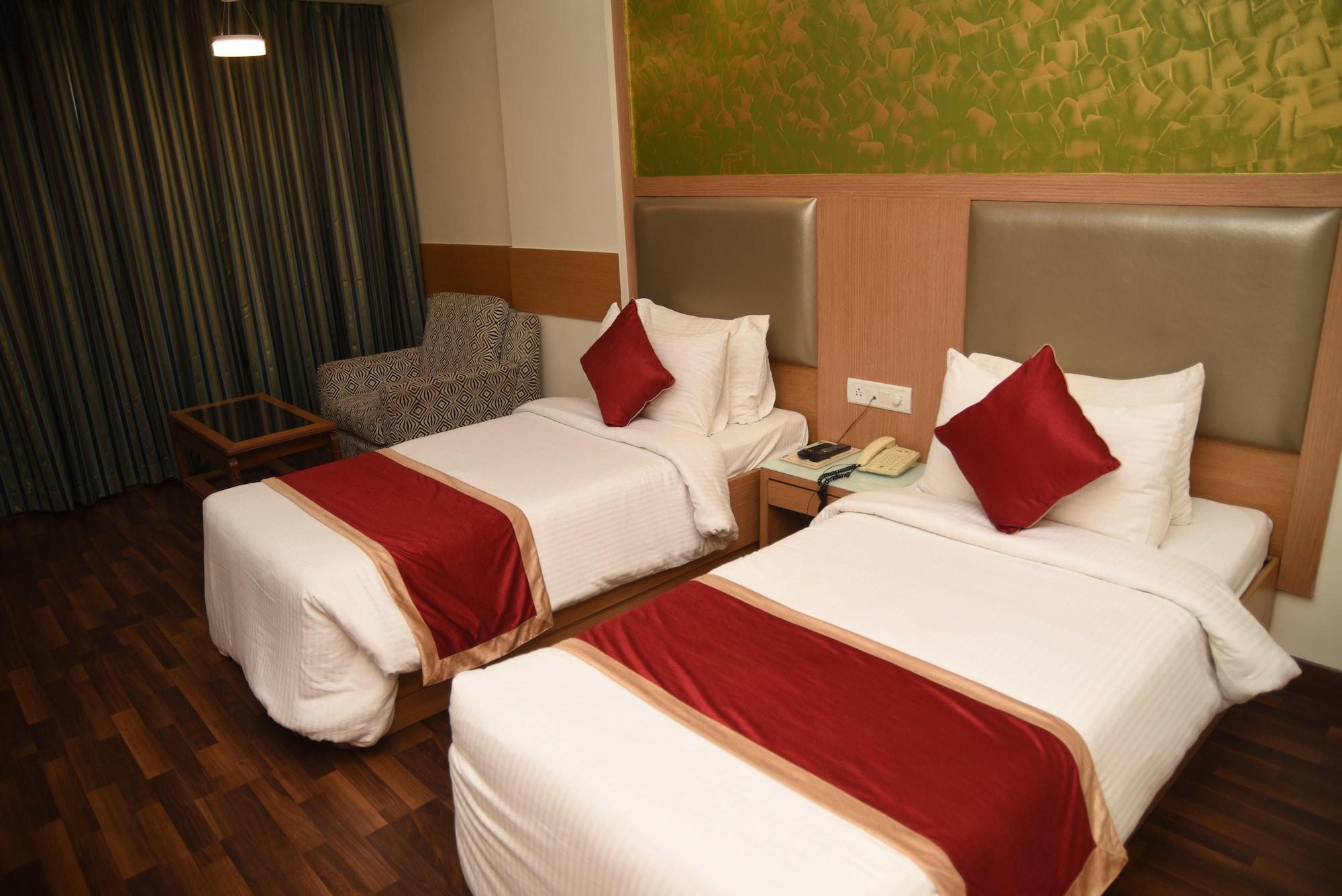 Hotel Maurya บังกาลอร์ ภายนอก รูปภาพ