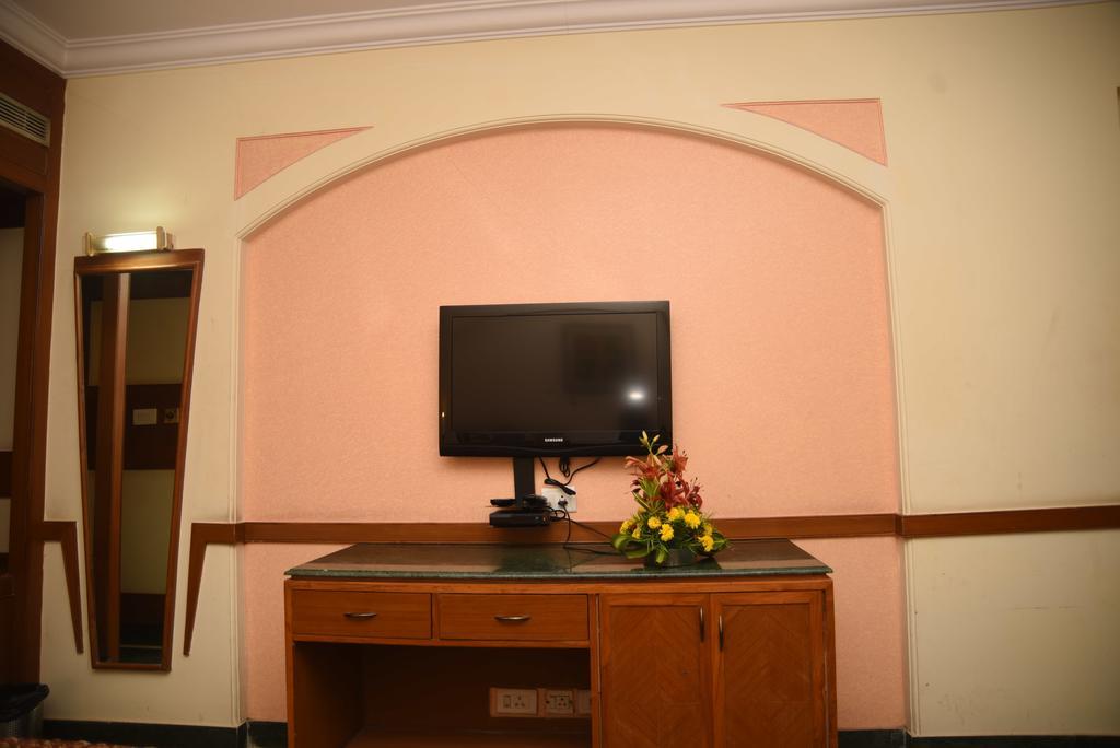 Hotel Maurya บังกาลอร์ ภายนอก รูปภาพ